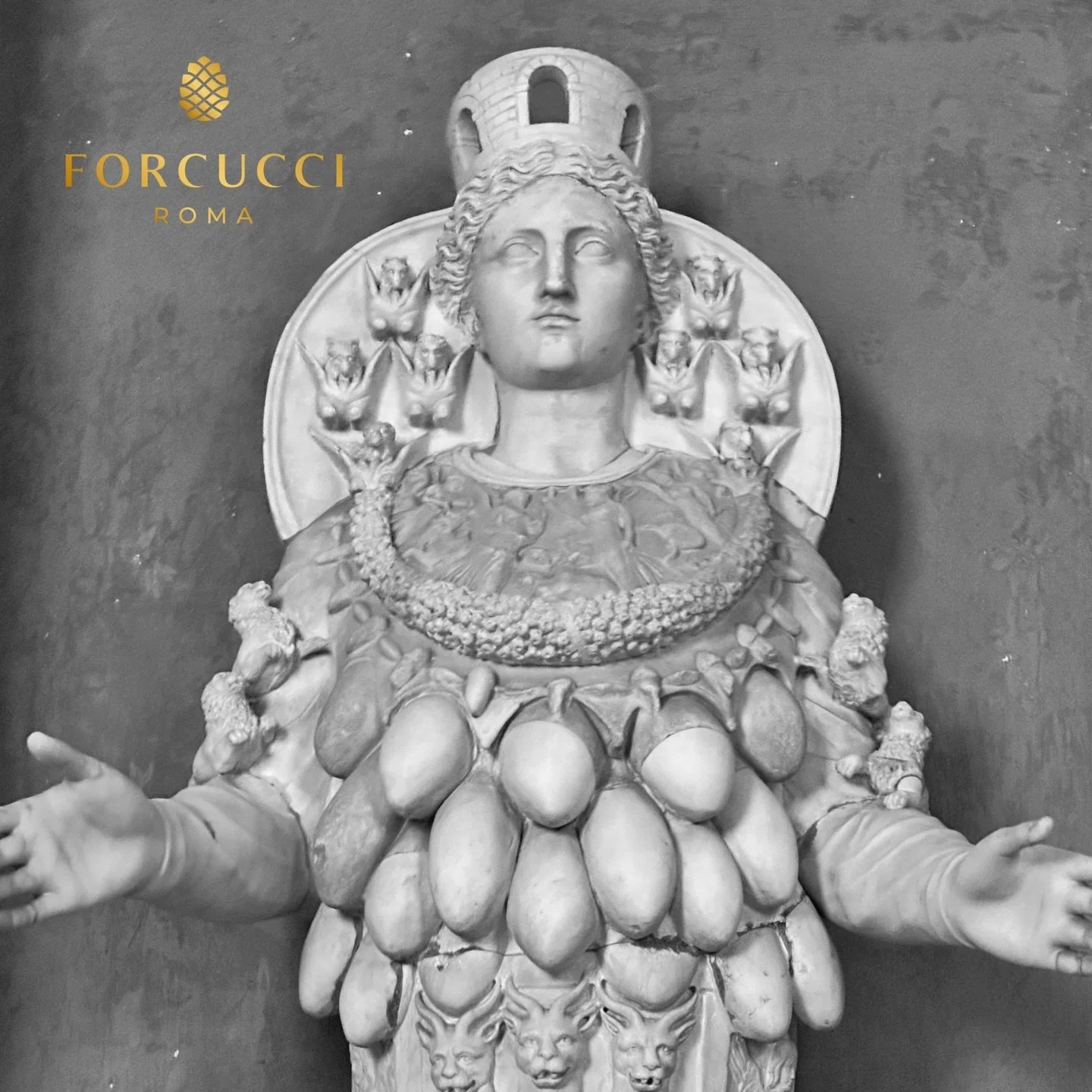 A Gucci belt says you made it. A Forcucci tee says you found it. These are different things. 

#forcucci #roma #beoriginal