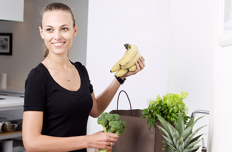 Warm, Active, and Experienced House manager/nanny for Family in Great Falls, Virginia