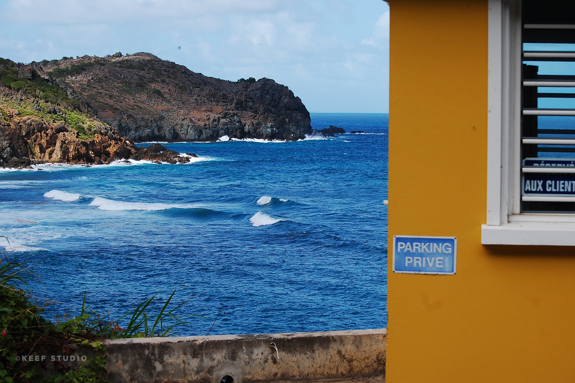 Caribbean breaking surf  waves