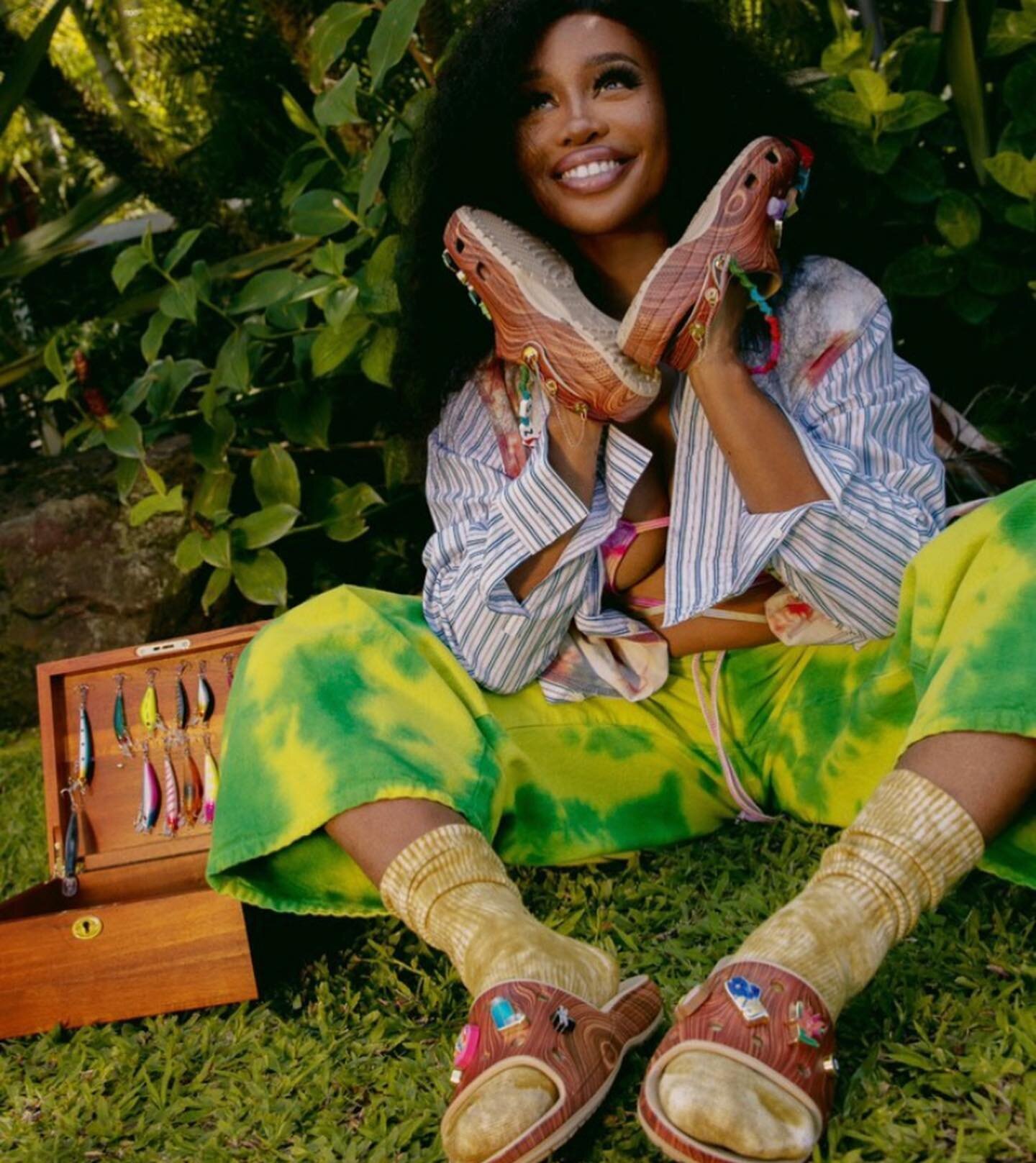 SZA x Crocs for Sad Girls Club thanks to @yaris_sanchez and @sageaflocka 🤍

Celebrity collabs are nothing new for Crocs but this time they partnered with creators who champion mental health awareness and donated a portion of proceeds to SGC.

In hon