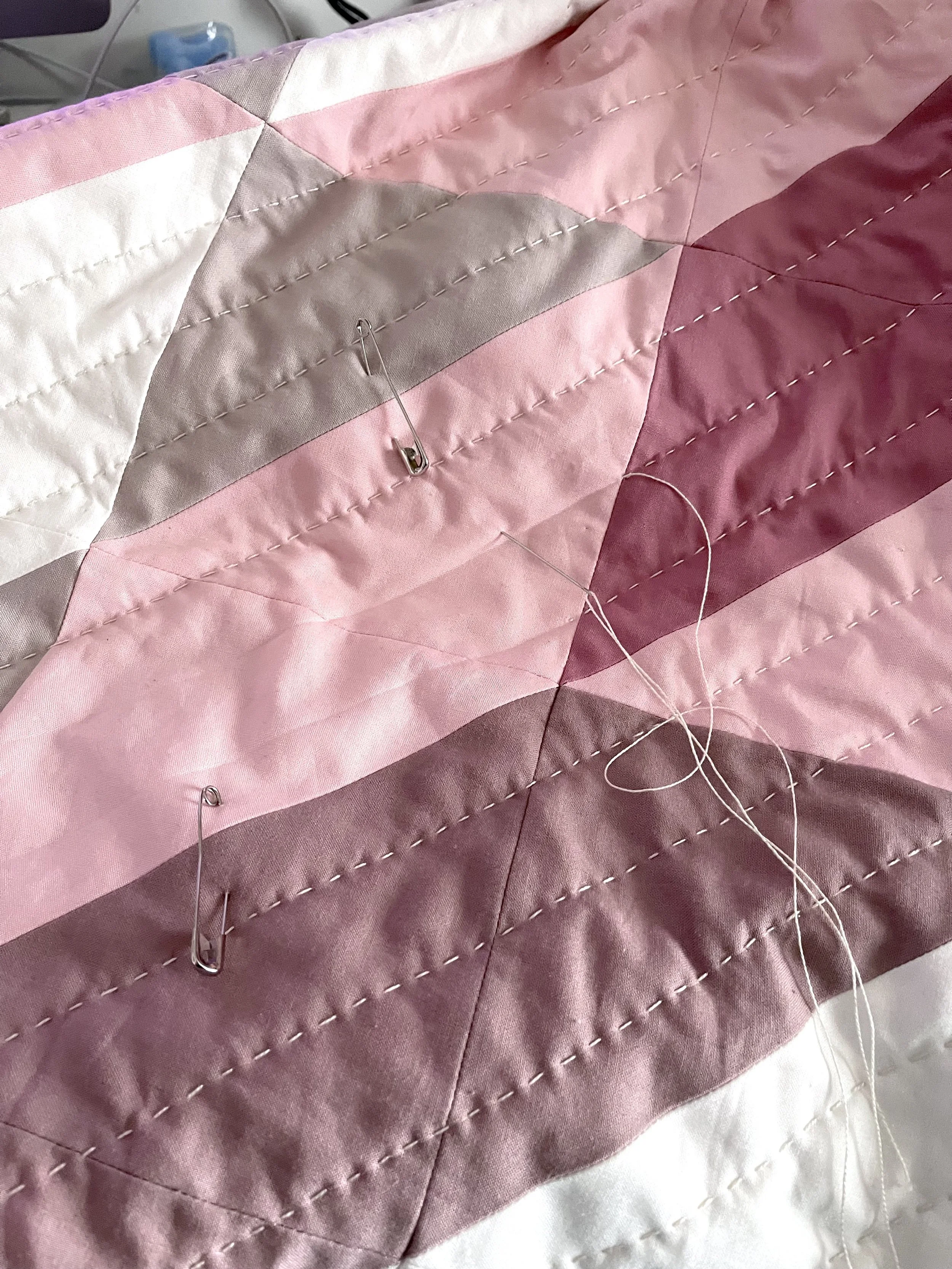 10 Tips for Even Hand Quilting Stitches — The Blanket Pile