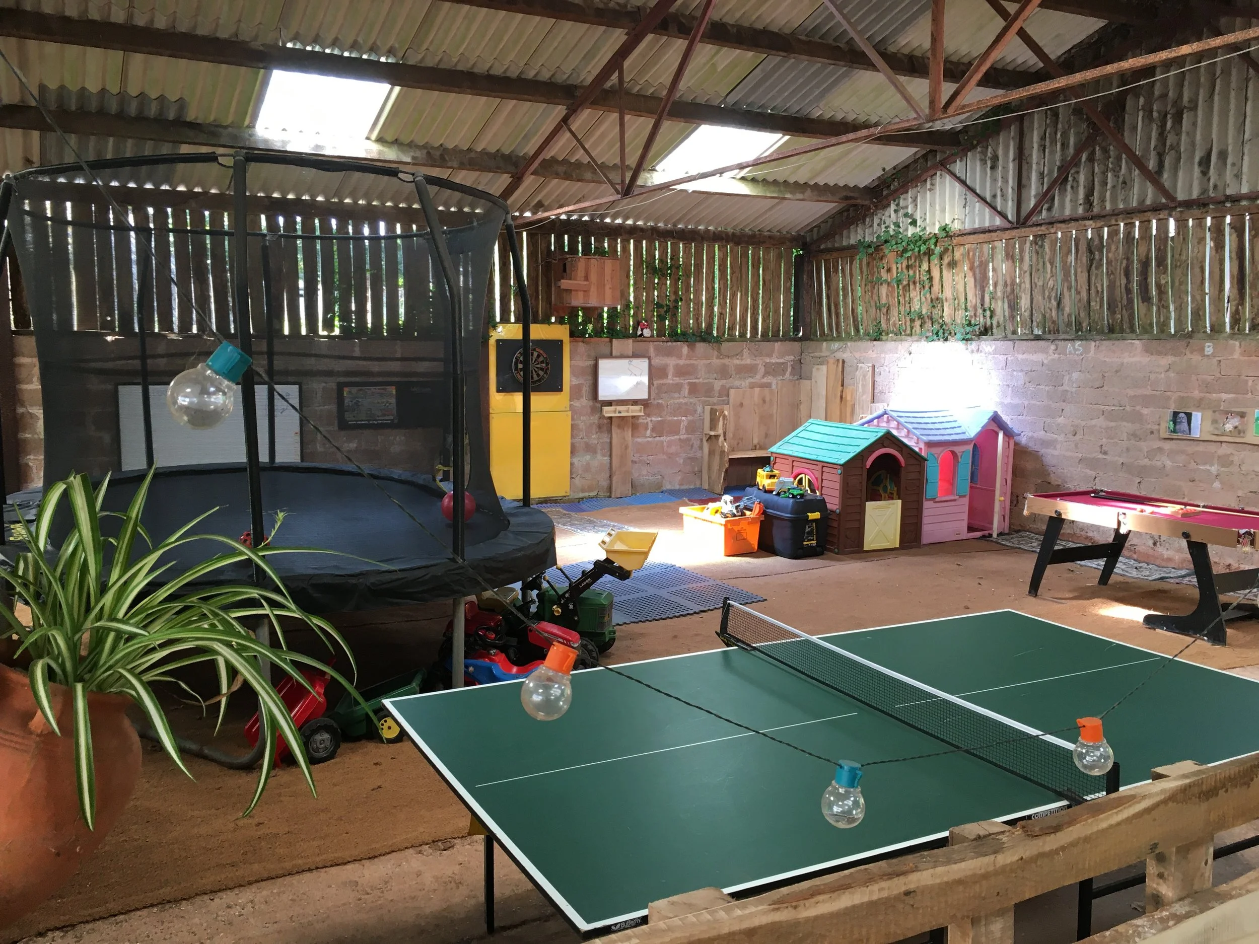 Private play barn with snooker table, table tennis, big trampoline, darts, ride-on-toys and much more