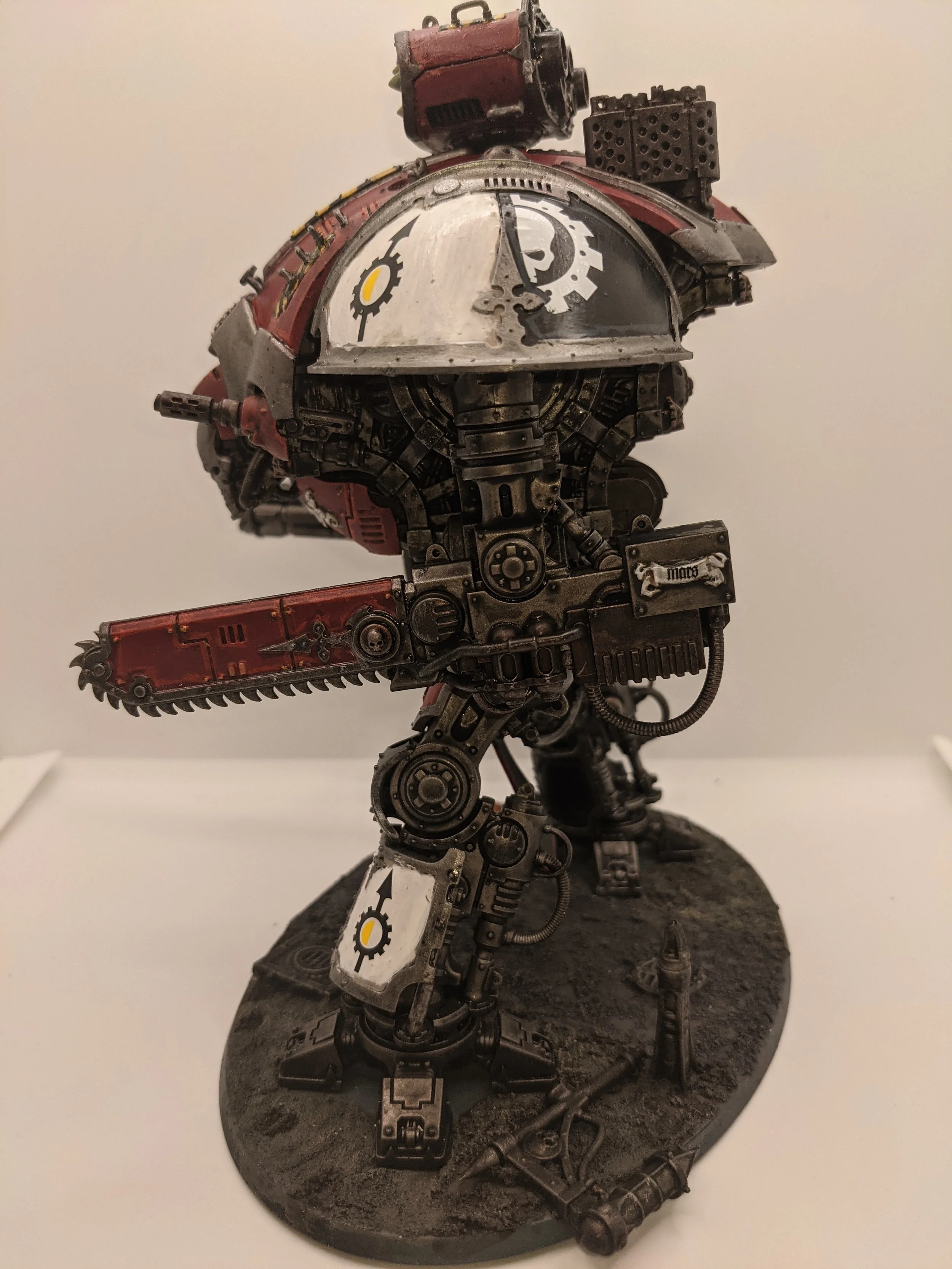 Imperial Knight of House Taranis for Warhammer 40k