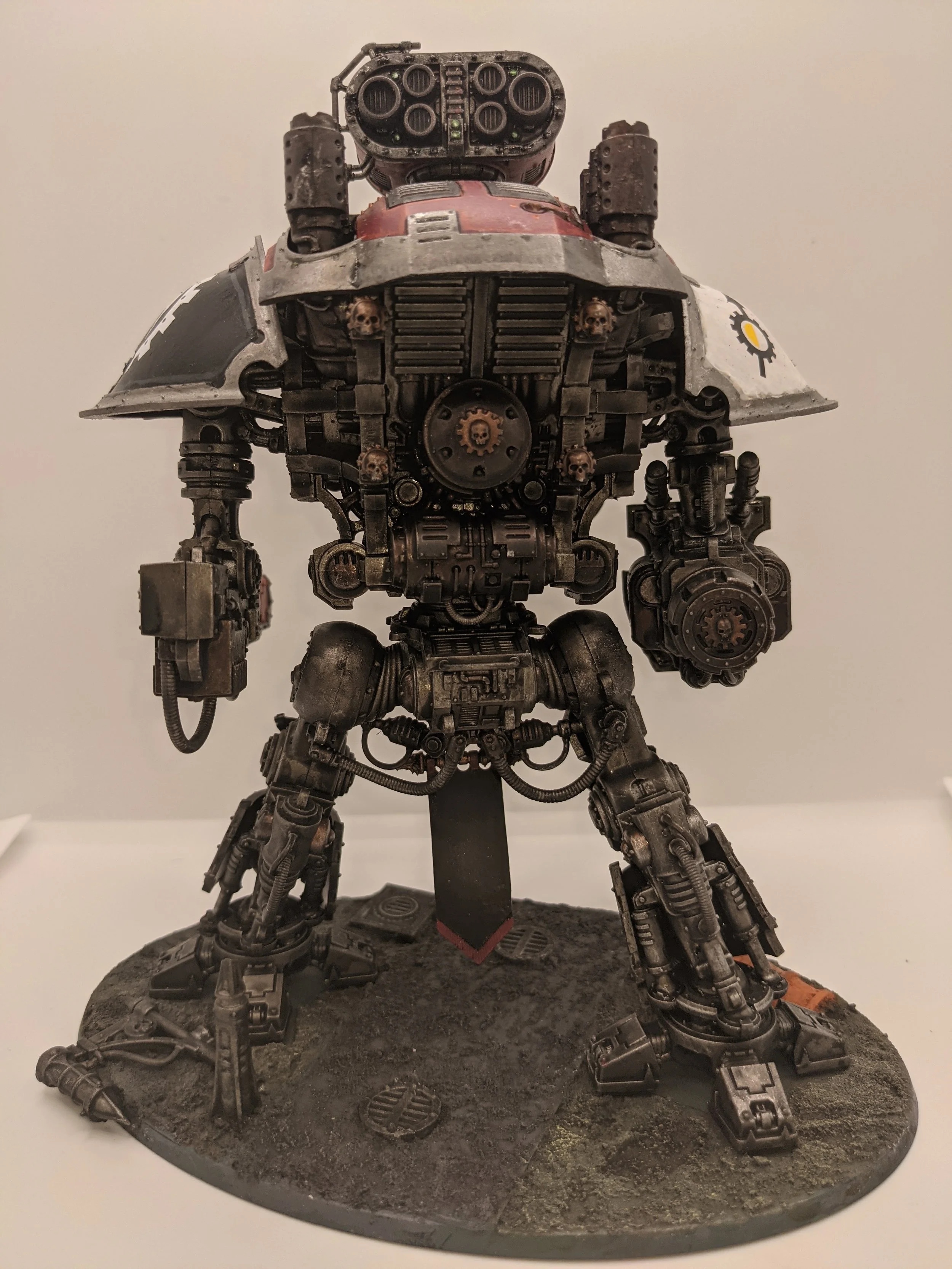 Imperial Knight of House Taranis for Warhammer 40k