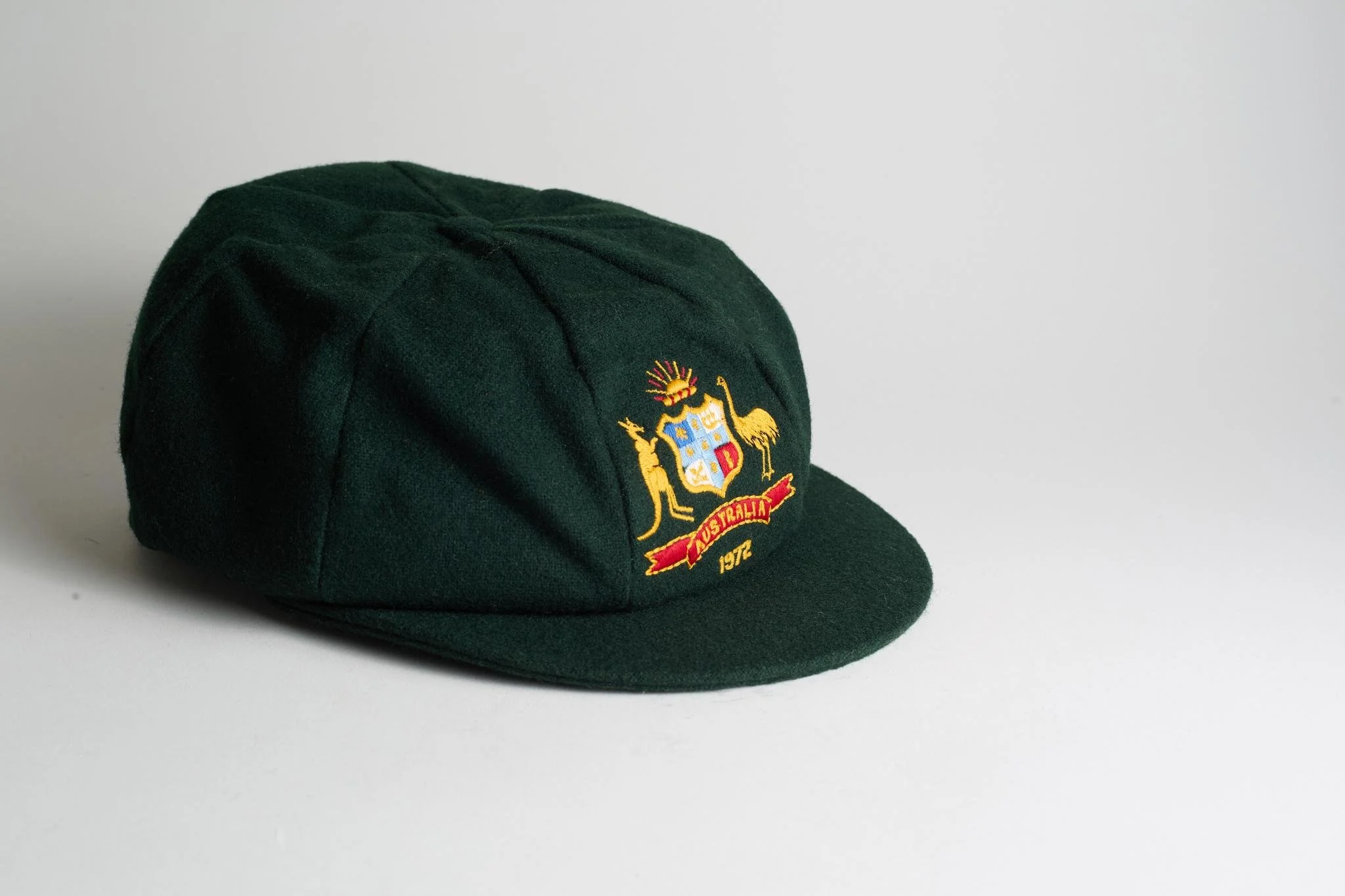 Lot 908
Australian dark green wool Test cap embroidered with the Australia emblem and below '1972' in gold thread. Size label inside cap '7". Internally appears to have been match worn and in good condition. Ownership unknown.
Estimate £500/800