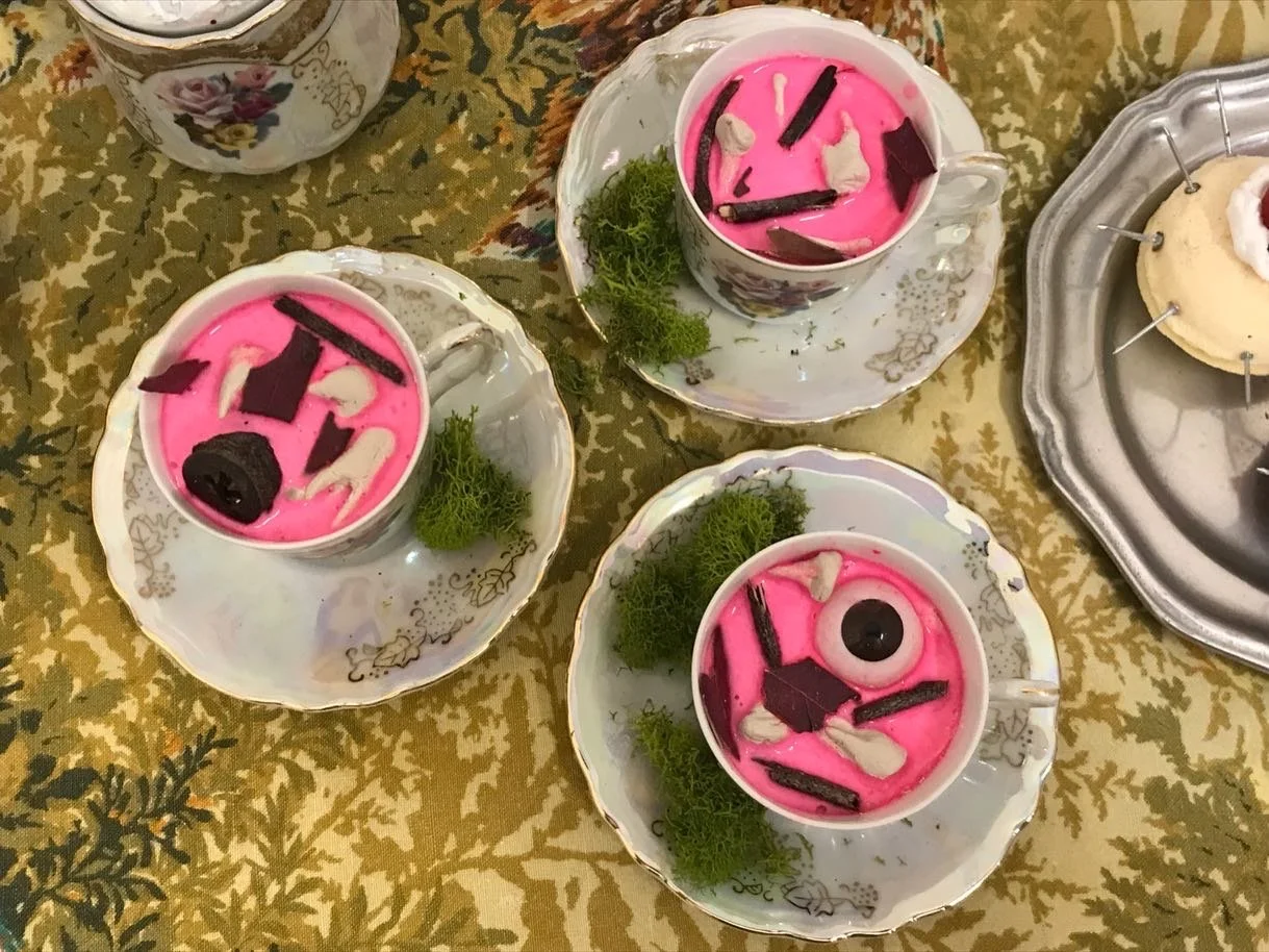 Tea for Three Close-Up Tea