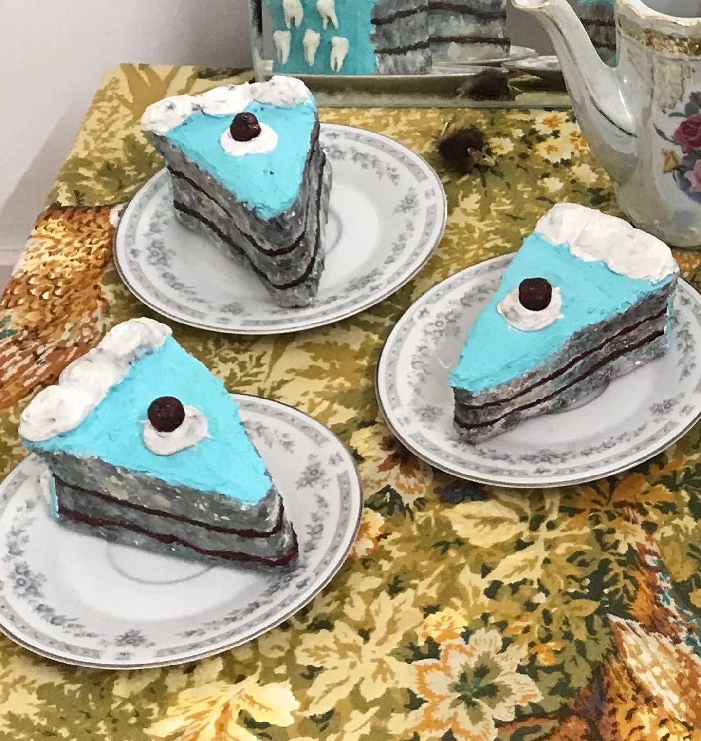 Tea for Three Close-Up Cakes