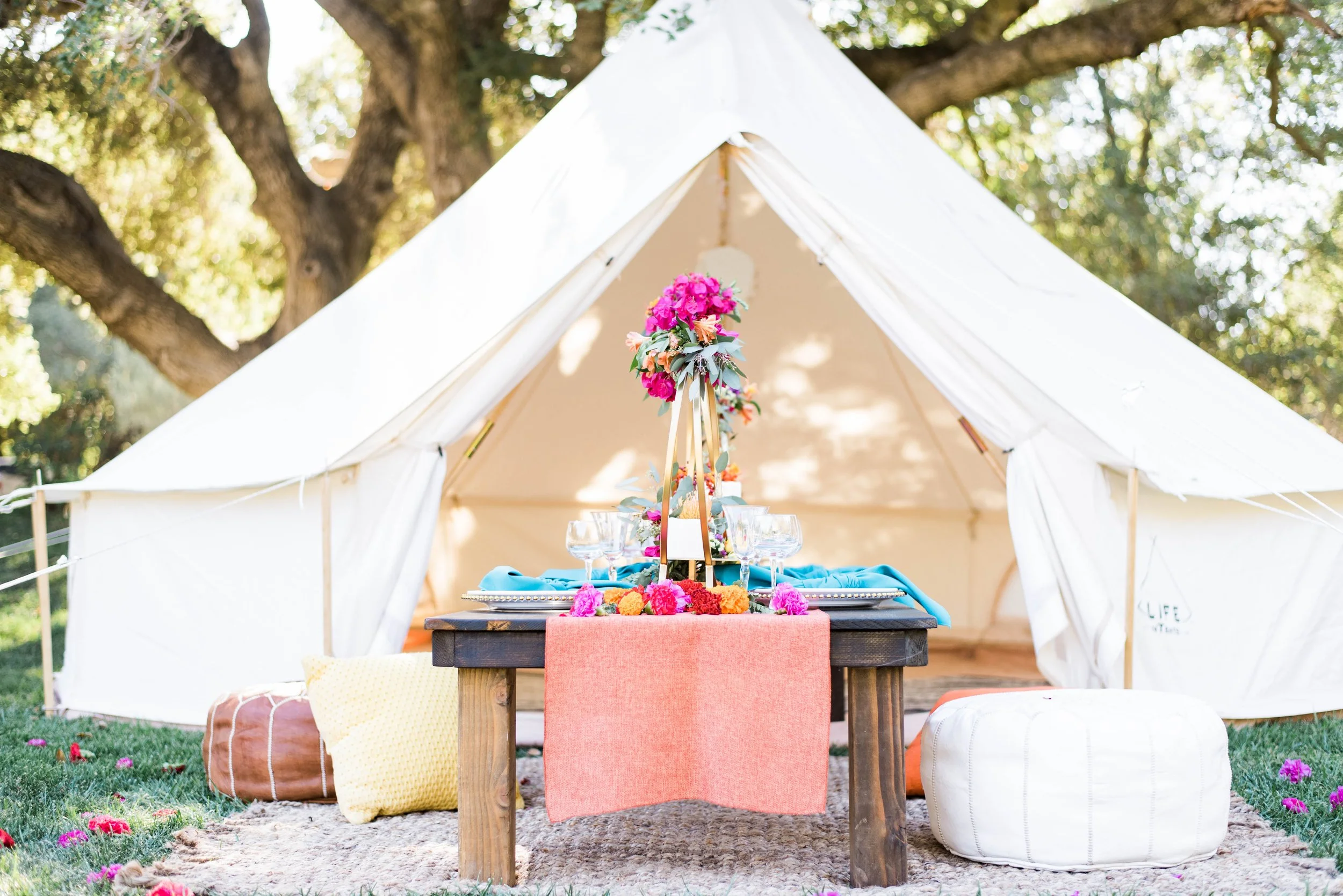 CAMPGROUND WEDDING VENUES IN WASHINGTON Cascadia Glamping