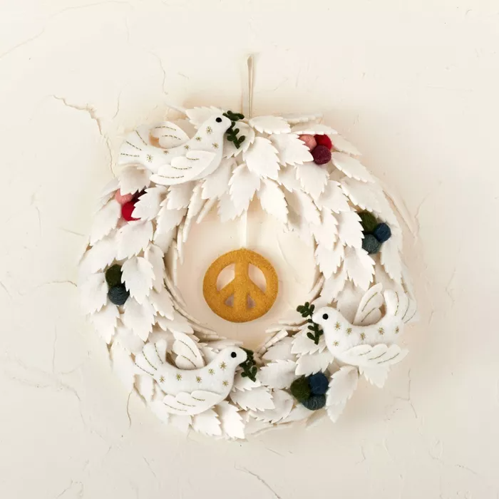 Dove Wreath - Opalhouse designed with Jungalow.png