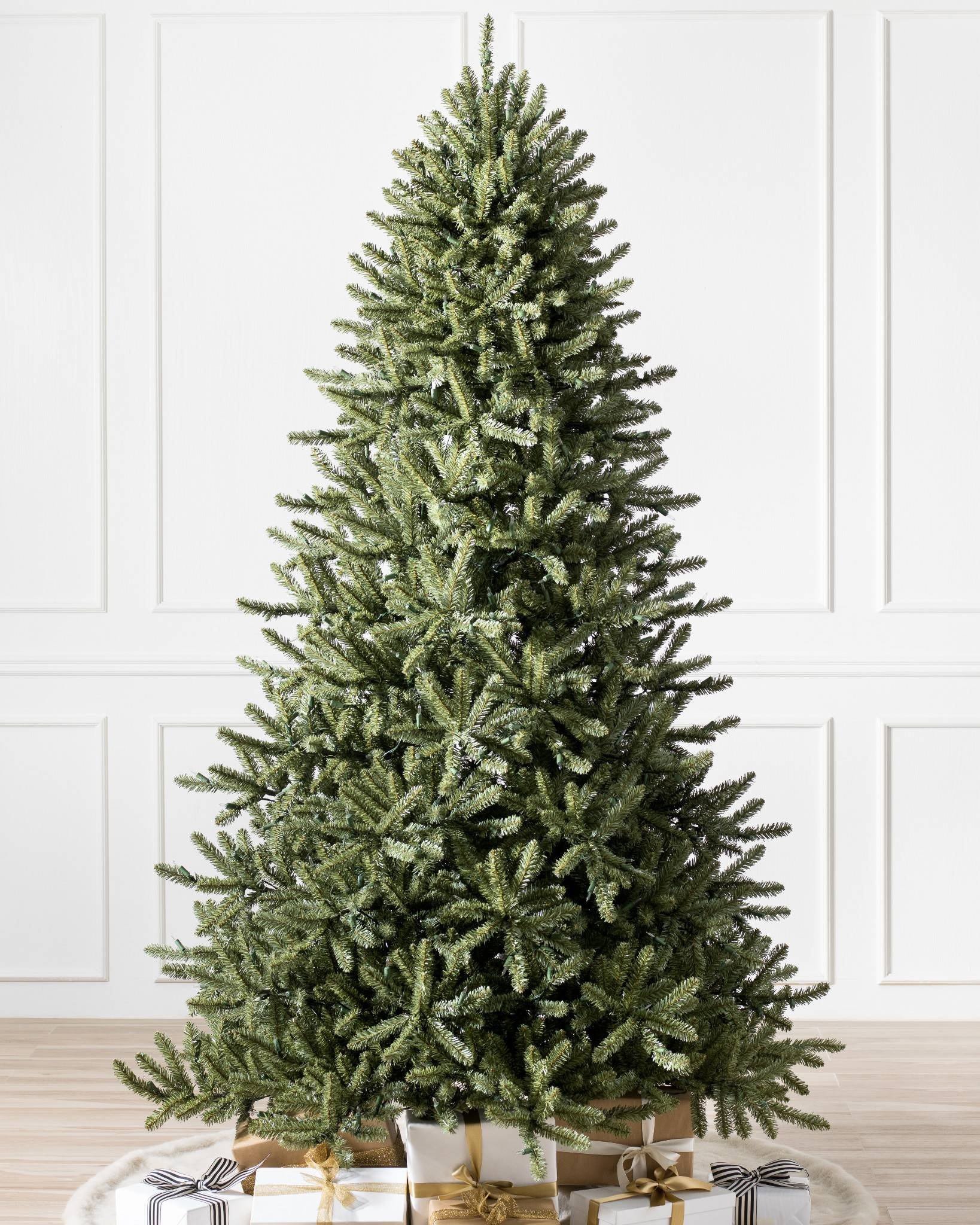 BLU-N_Classic-Blue-Spruce-Narrow-Tree_Unlit_SSC-40.jpeg