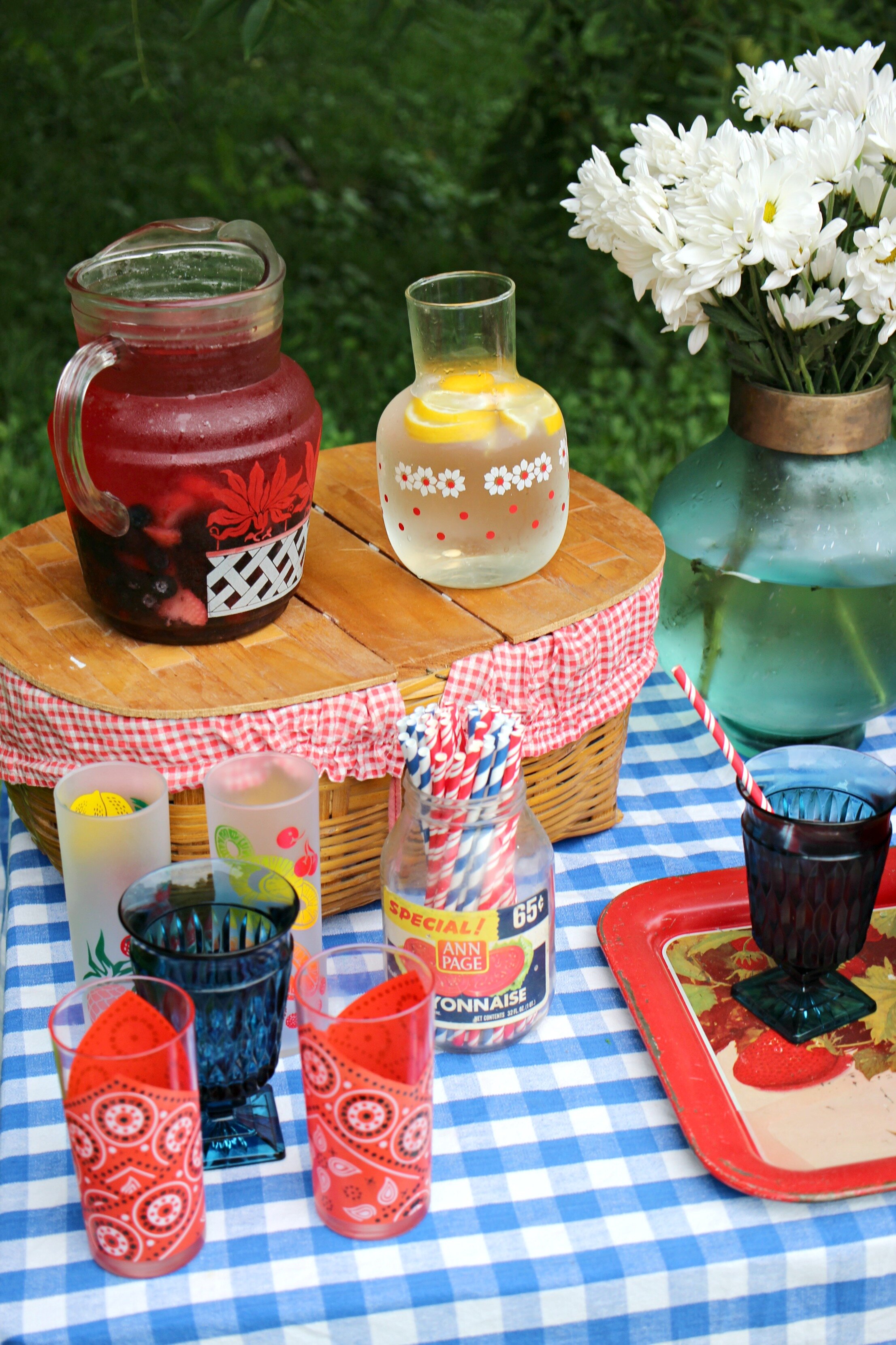 Drink dispensers: A refreshing idea for summer parties