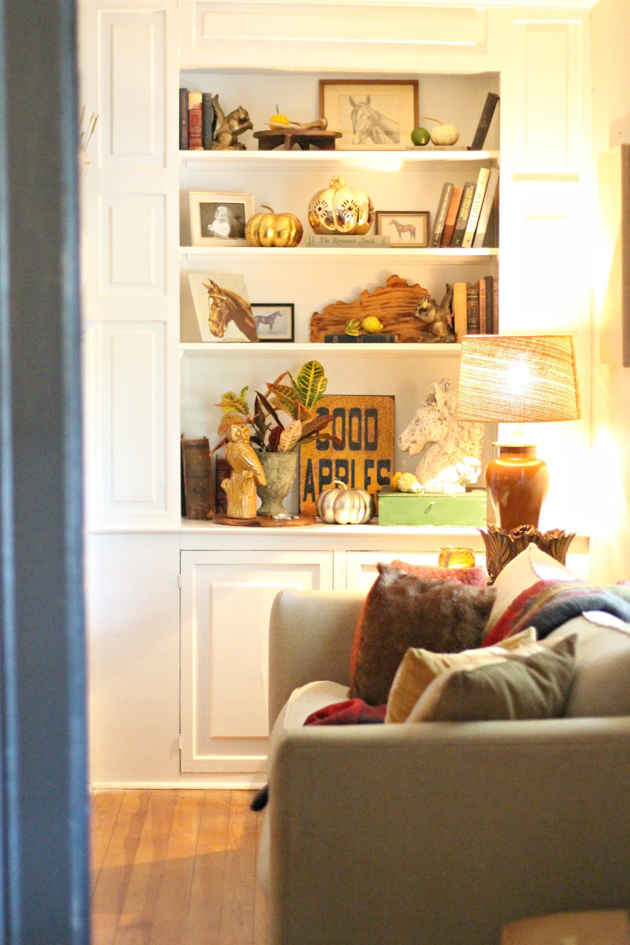 living room-after (fall decor).JPG