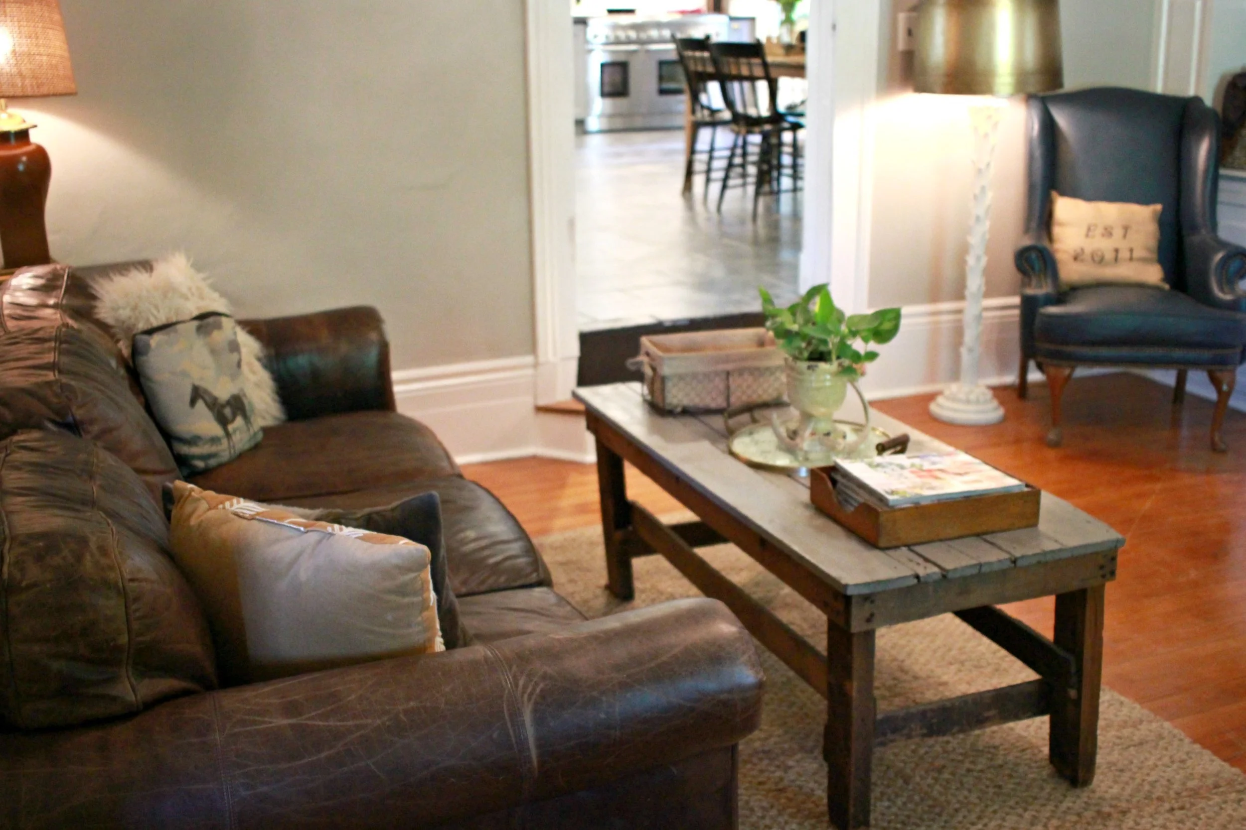 living room- after 3.JPG