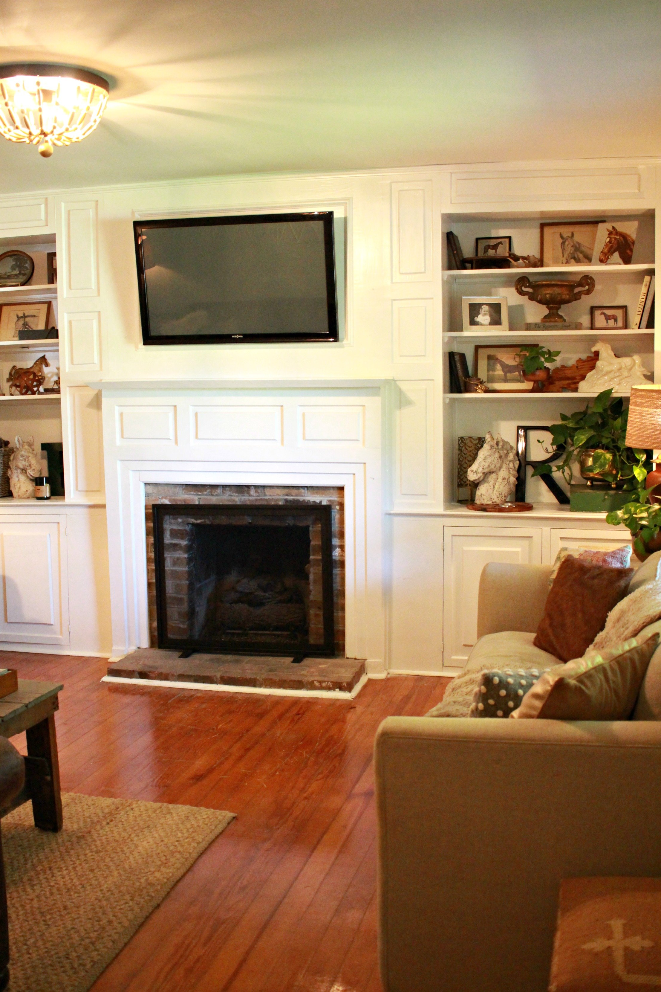 living room- after 4.JPG