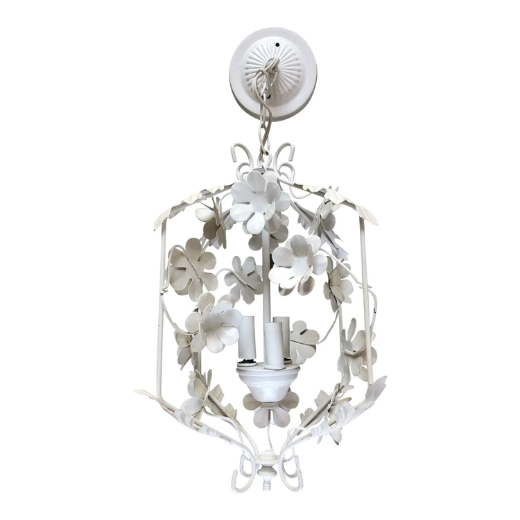 Vintage+Palm+Beach+Regency+Style+White+Tole+Floral+Chandelier+_+Chairish.png