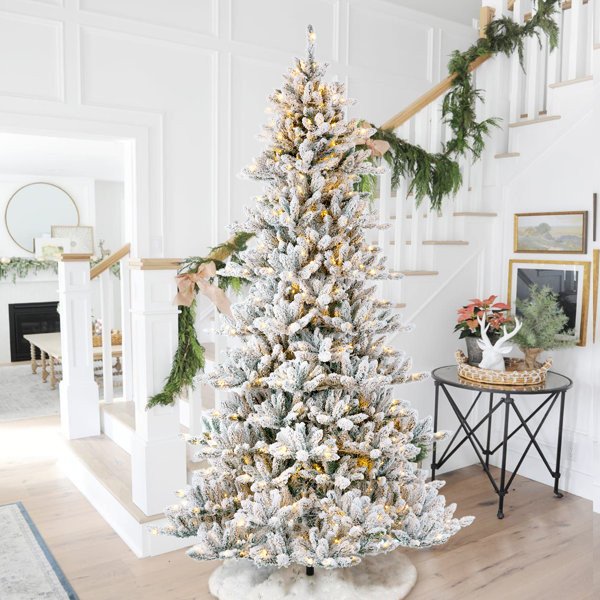 9ft Flocked Fir Artificial Christmas Tree with 650 Warm White Lights (Copy)