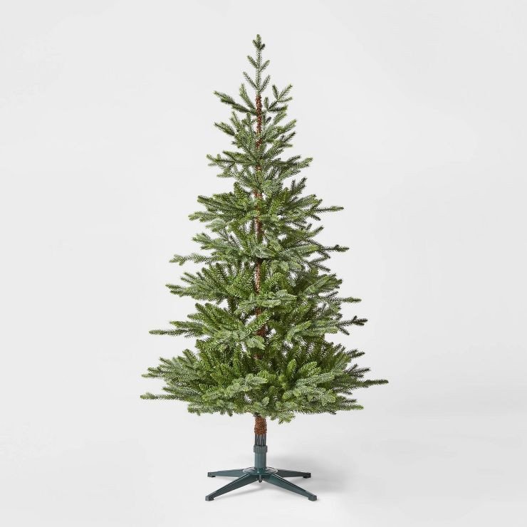  5.5' Unlit Indexed Balsam Fir Artificial Christmas Tree Green - Wondershop™