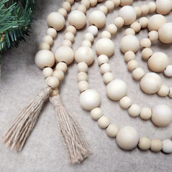 Holiday Time 14mm/ 25mm Natural Wood Bead with Natural Tassel Christmas Decorative Garland, 9 Fee.