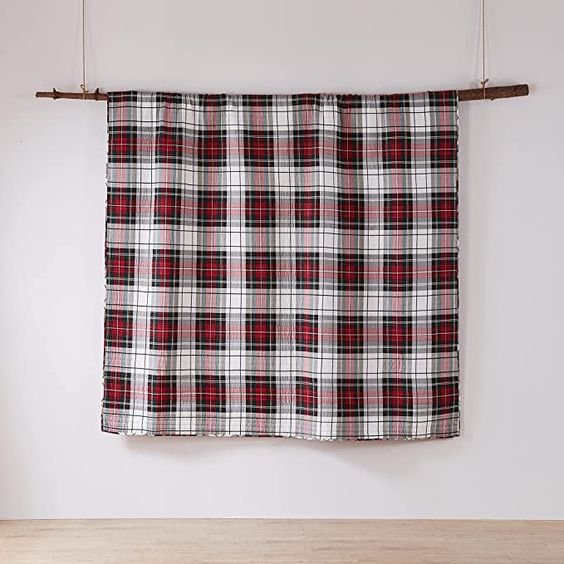 Amazon.com: Levtex Home Thatch Home Spencer Plaid Spencer Plaid Quilt - Full/Queen - Tartan Plaid...