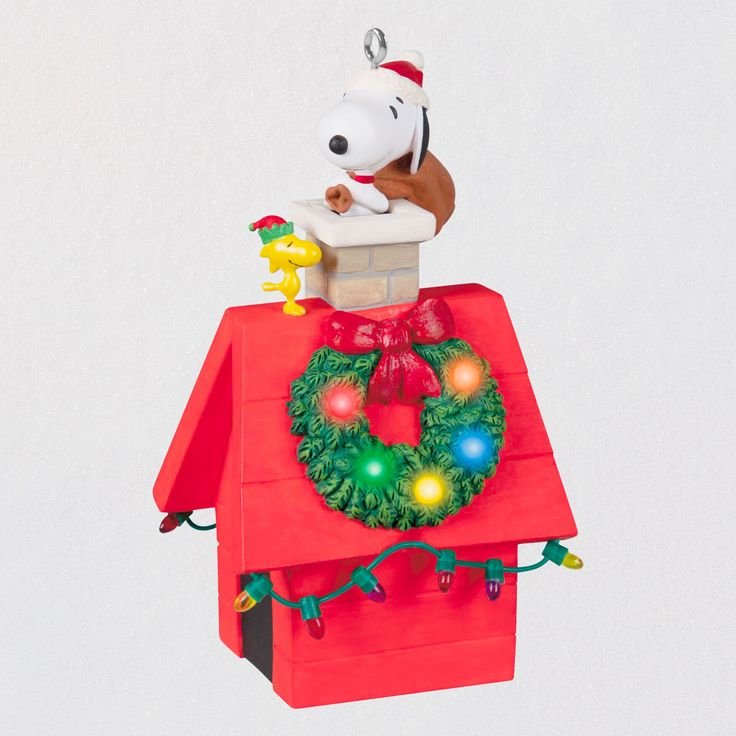 The Peanuts Gang Up On the Housetop Musical Hallmark Keepsake Ornament With Light