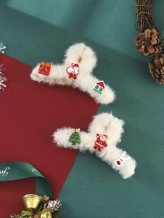 2pcs Christmas Santa Claus &amp; Tree Decor Fuzzy Hair Claw