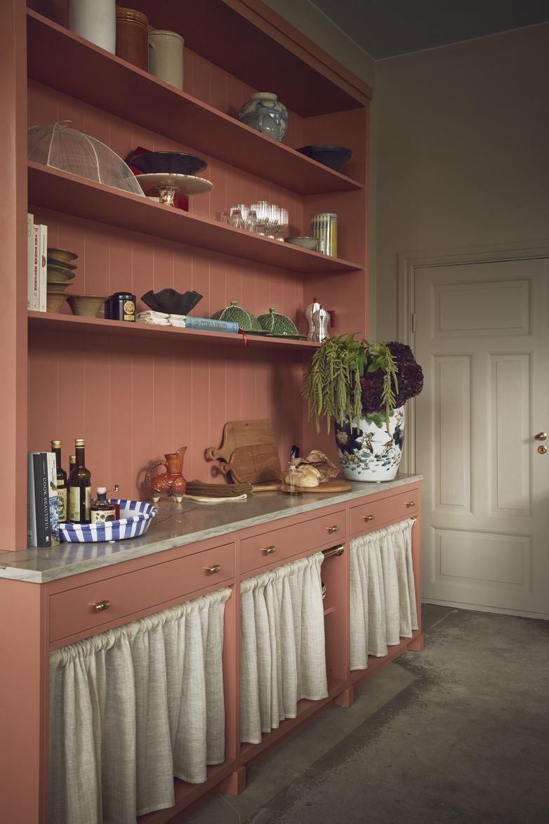 Skirted lower cabinets and open shelving!