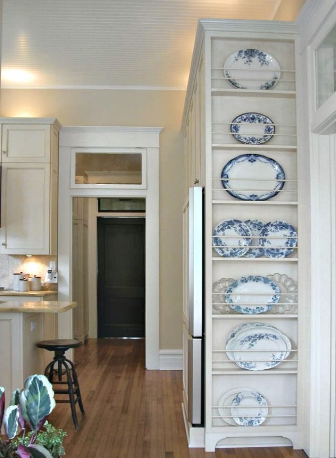 Would love to incorporate a tray/plate rack wall somewhere!