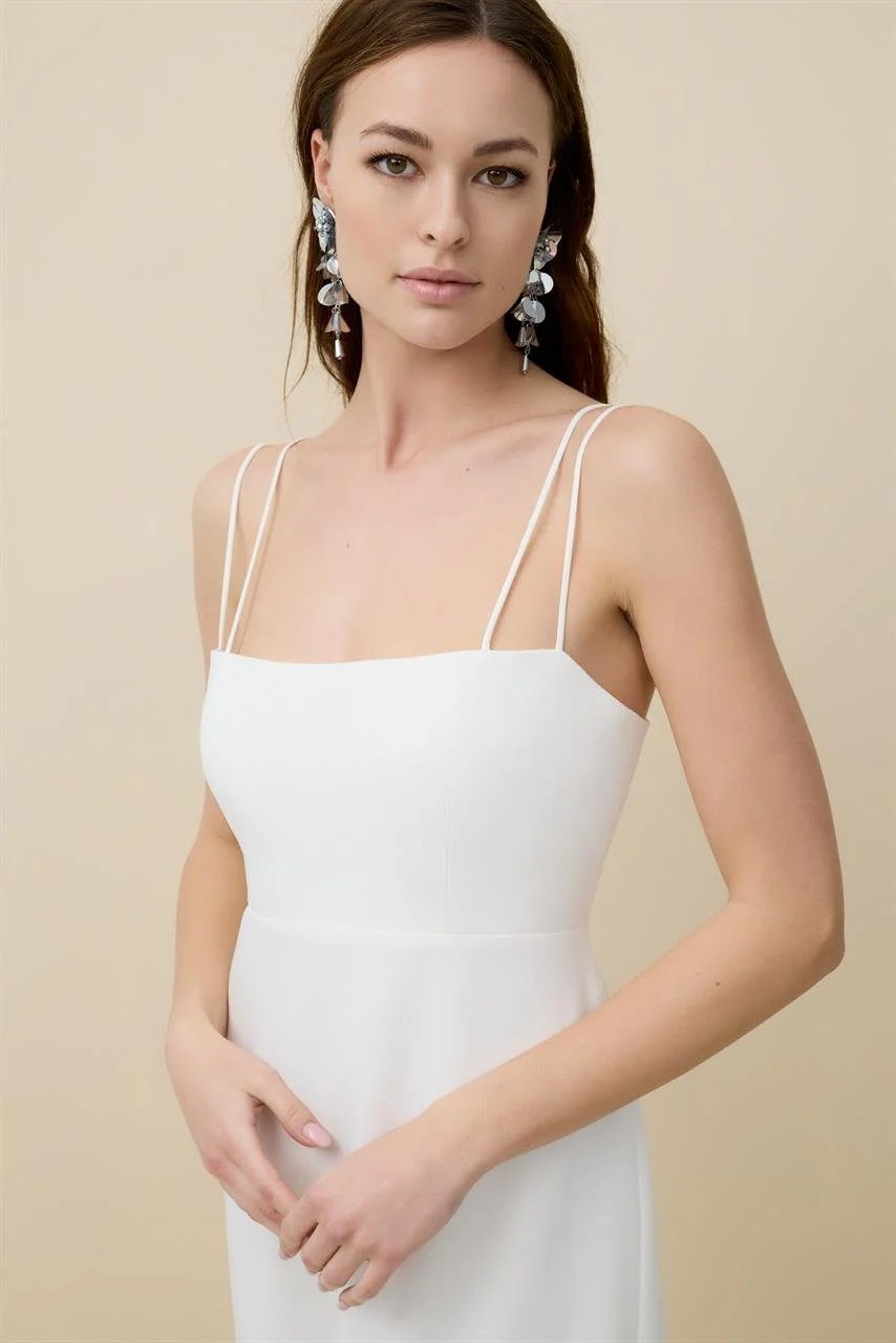 Simple sleek wedding dress