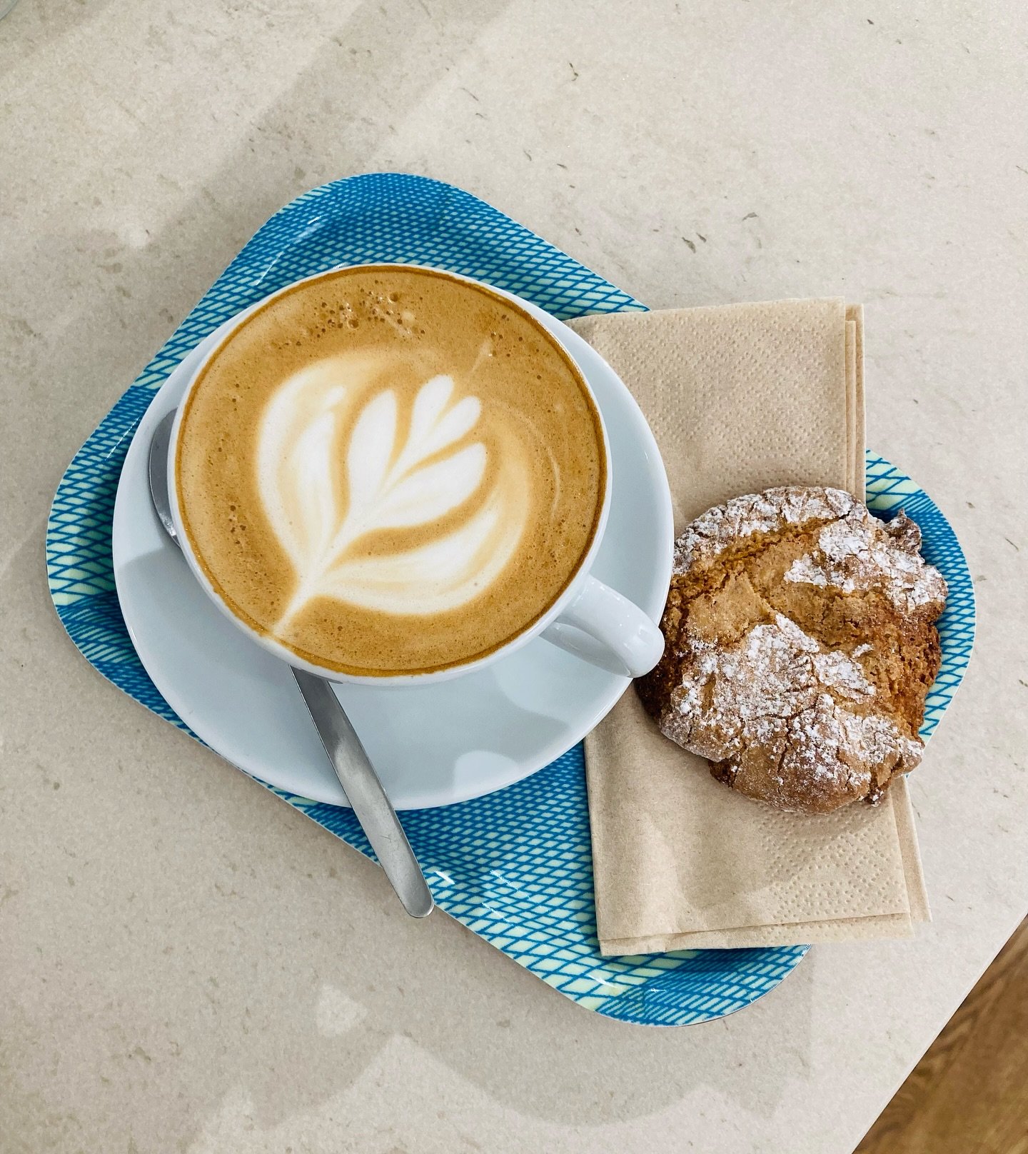 #cappuccino 

#glutenfrei
MO - FR: 8 - 19
SAMSTAG: 8 - 18
Wielandplatz 8, Basel

#bio #gotthelfquartier #sch&uuml;tzenmattpark #bioladenfeigenbaum #garden #coffee #latteart #cappuccino #basel #local #organic #coffeeshop #grocerystore #bakery #pastrie