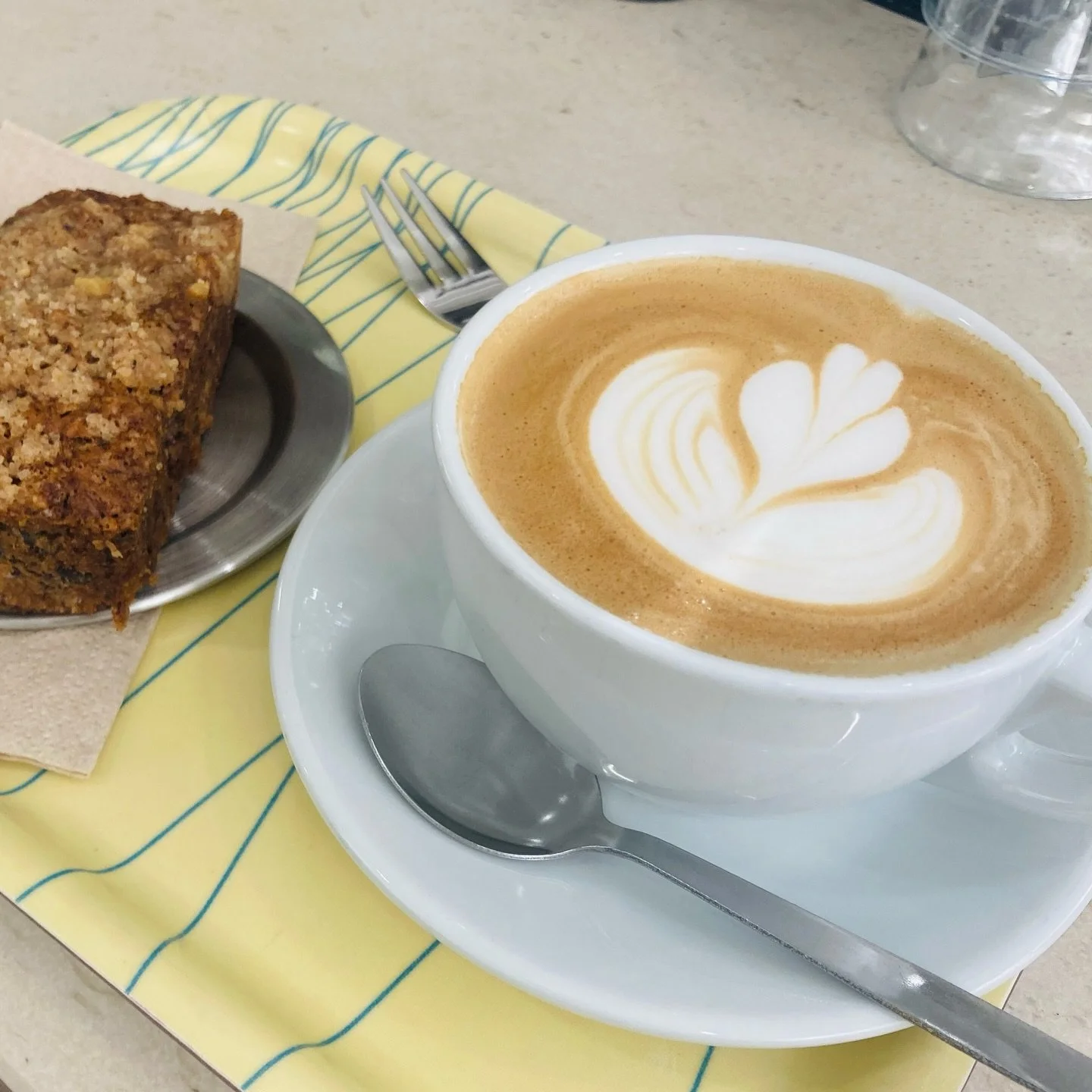 MO - FR: 8 - 19
SAMSTAG: 8 - 18
Wielandplatz 8, Basel

#bio #gotthelfquartier #sch&uuml;tzenmattpark #bioladenfeigenbaum garden coffee latteart cappuccino basel local organic coffeeshop grocerystore bakery pastries shop smallbusiness