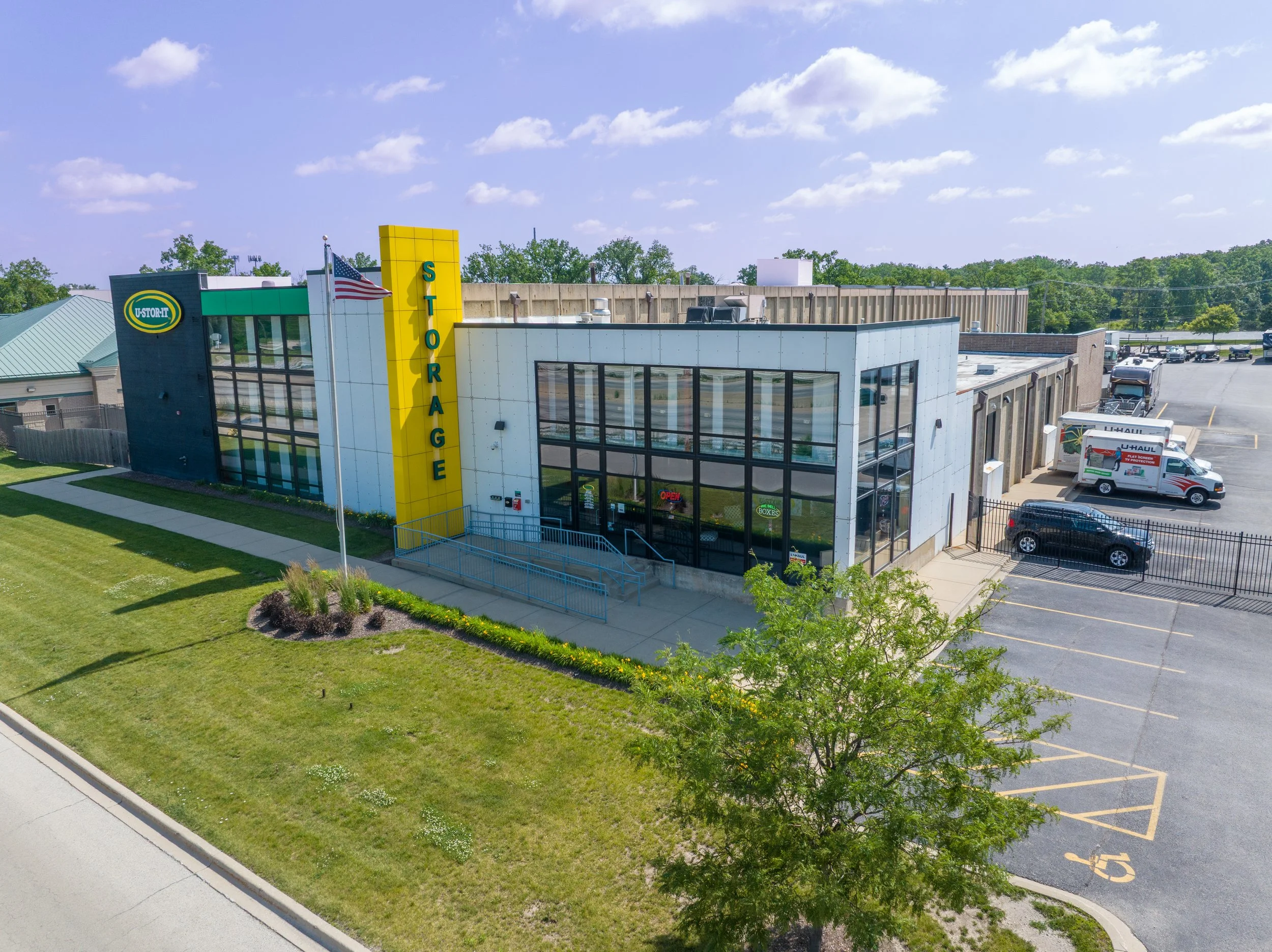 elmhurst-storage-office.jpg.jpg