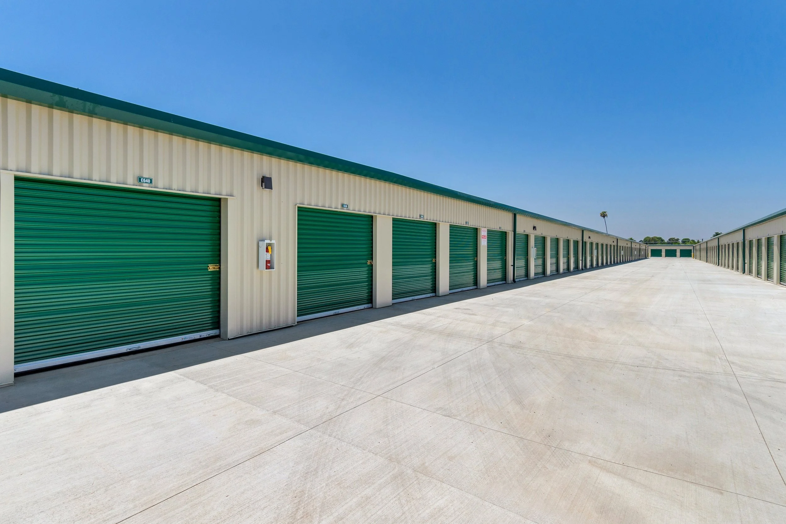 Yucaipa-drive-up-units-outdoor.jpg.jpg