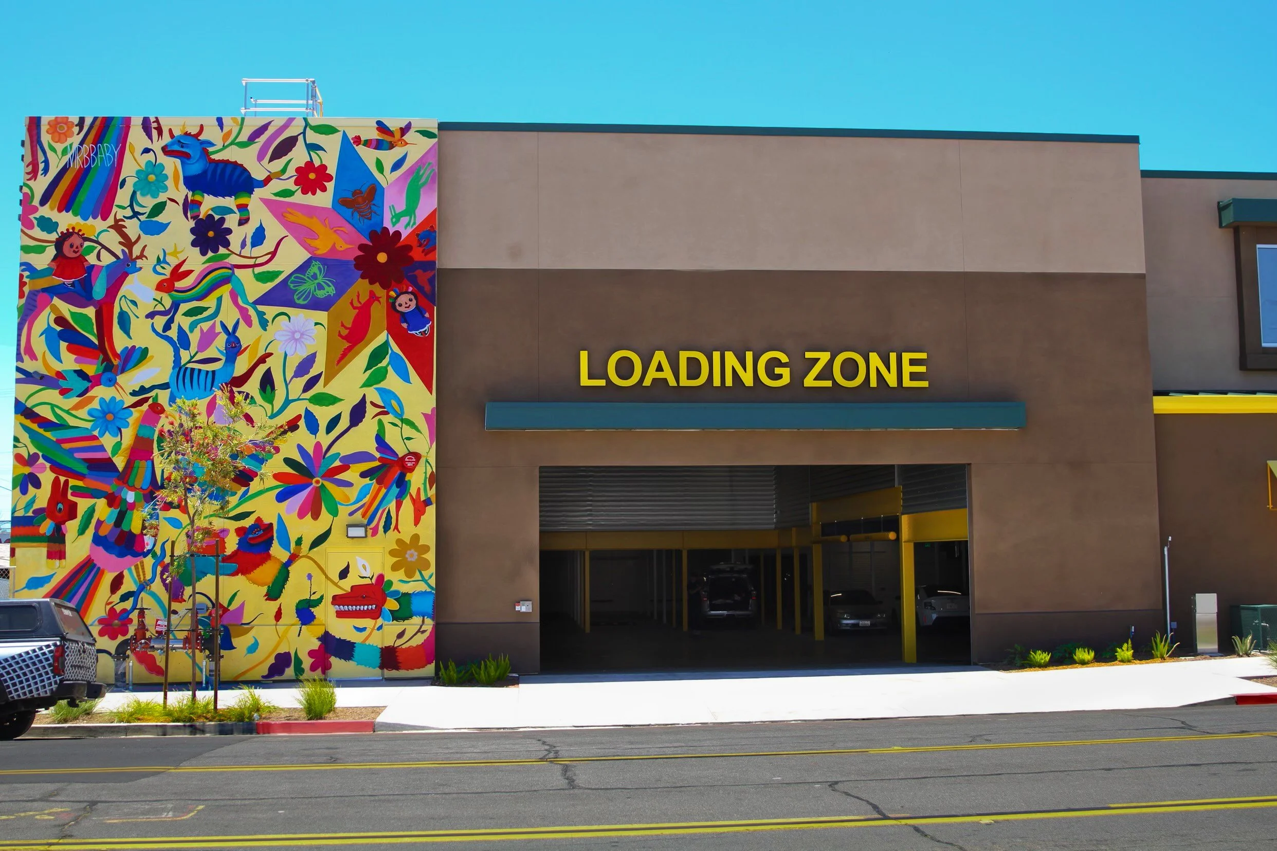 U-Stor-It Barrio Loading Bay1.jpg
