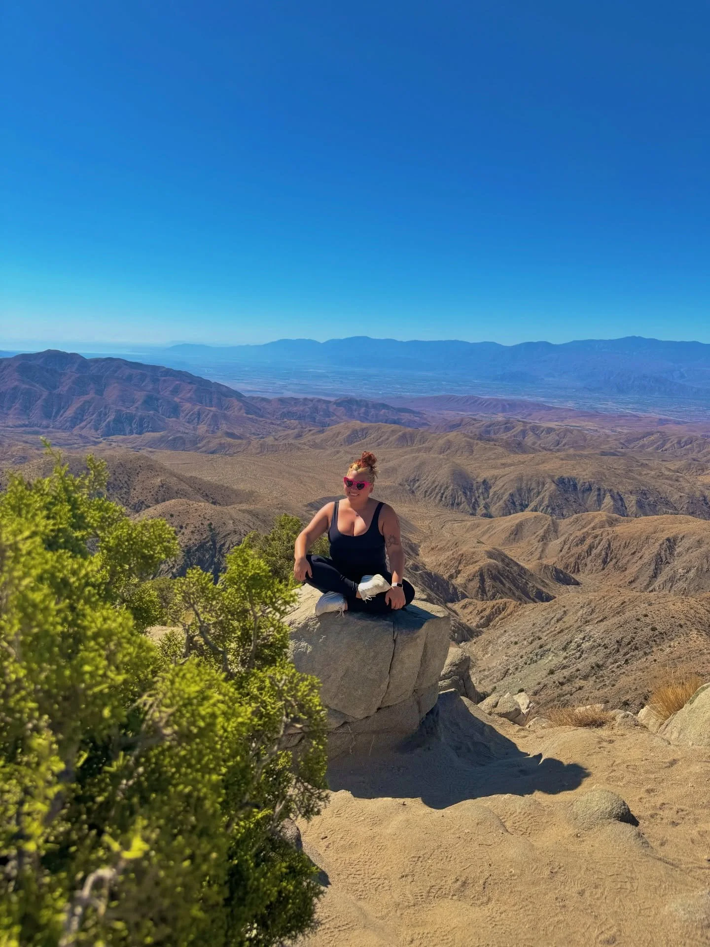 Happy new year Goflow family. A reminder from our heart to yours ✨🤍 that you don&rsquo;t need to have ALL the answers right now. It&rsquo;s still the heart of winter szn.

And simultaneously we can celebrate the closing of a calendar year. Especiall