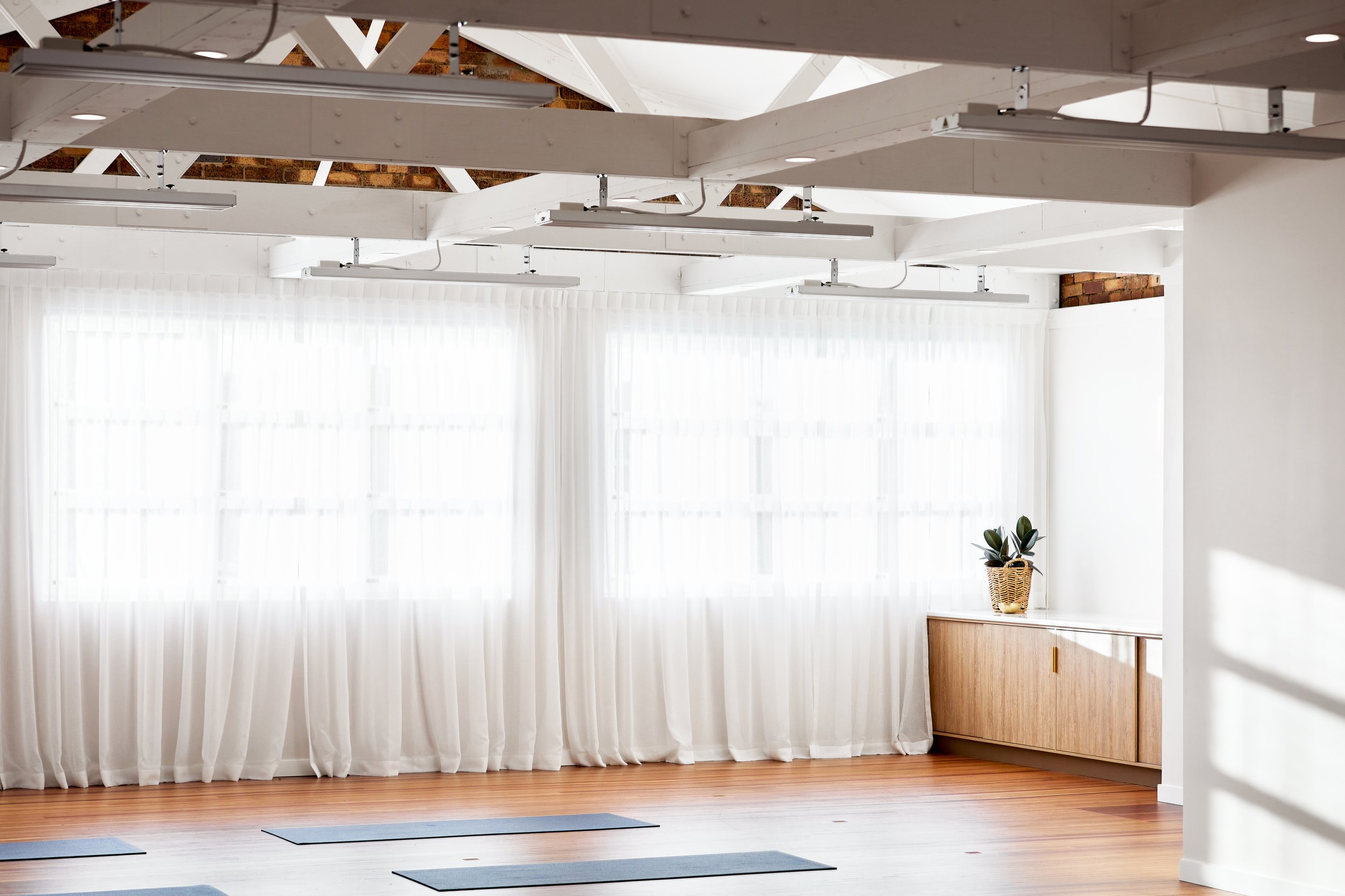  Antara Studios Yoga Studio 