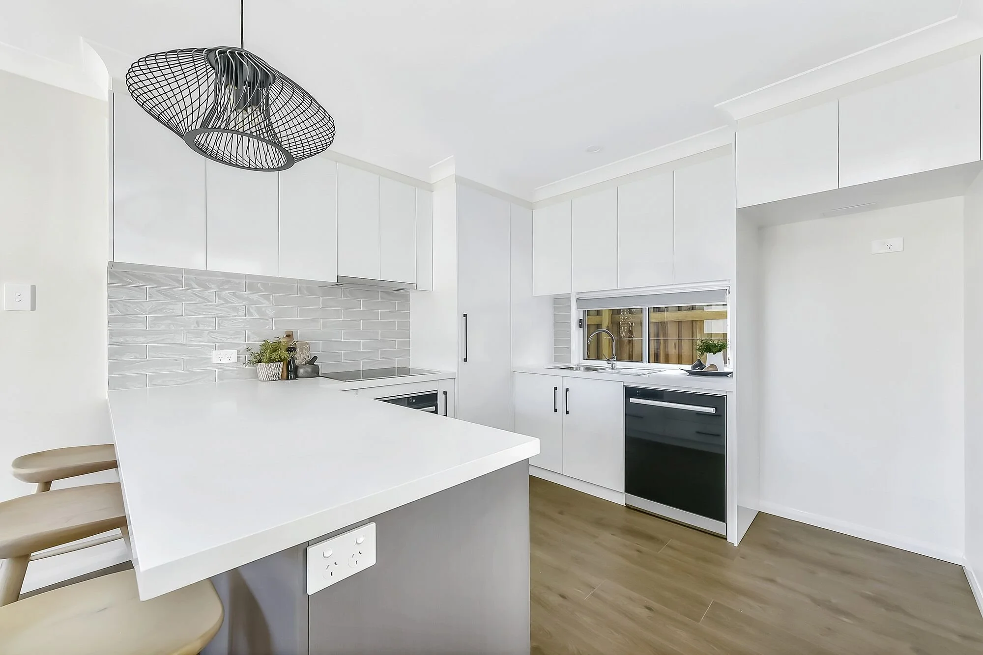 Ardenvale Cooper St unit 2 kitchen.jpeg