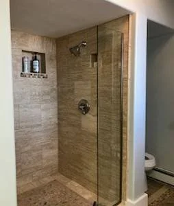 suitebath2.jpg