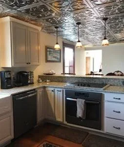 kitchen3.jpg