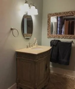suitebath.jpg