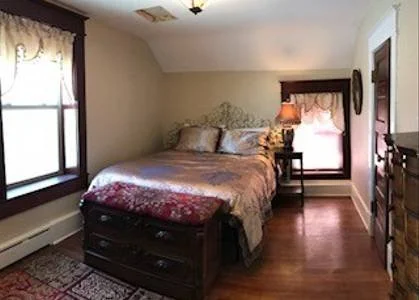 renasroom.jpg