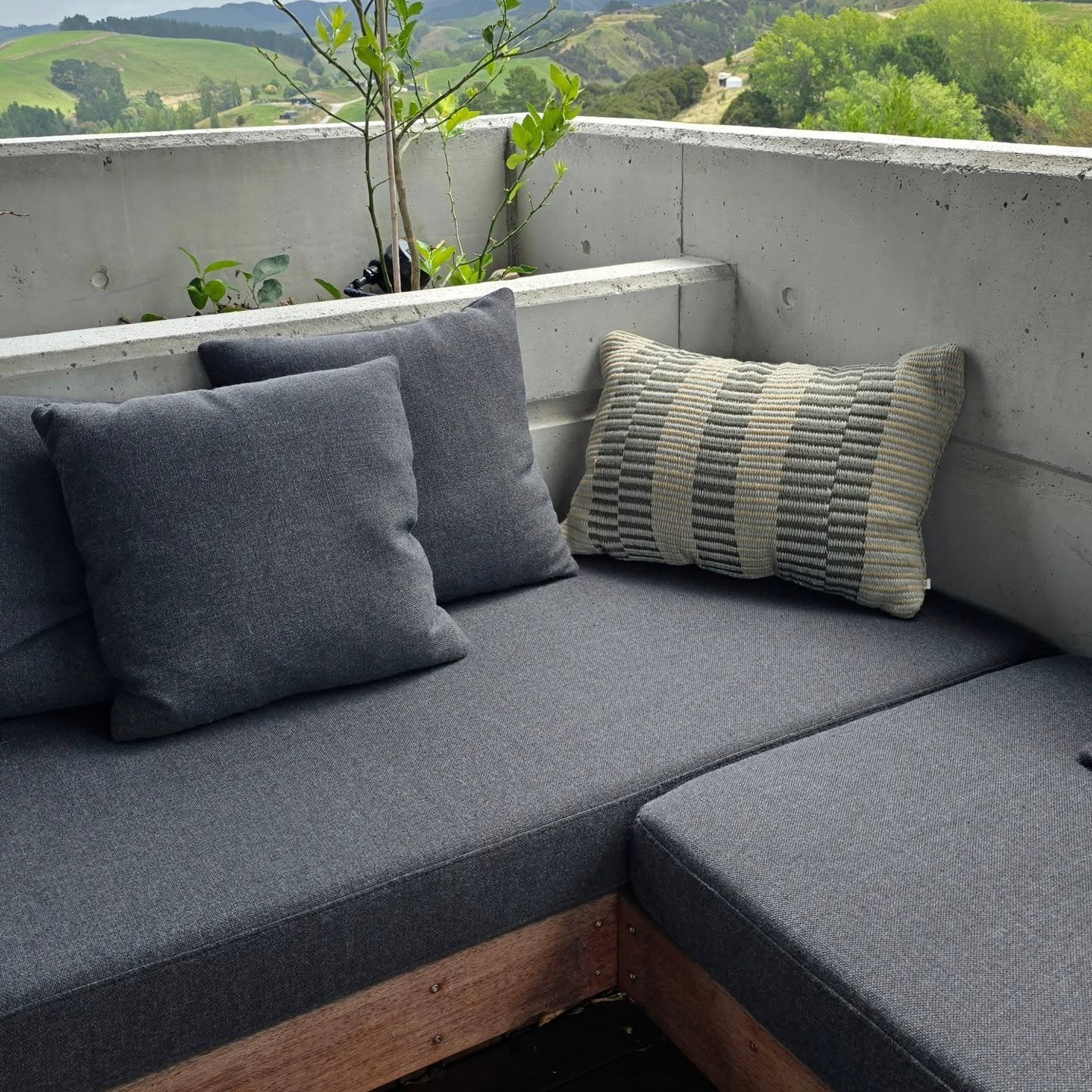 Outdoor furnishings for home and clean lines for a little project 🤍