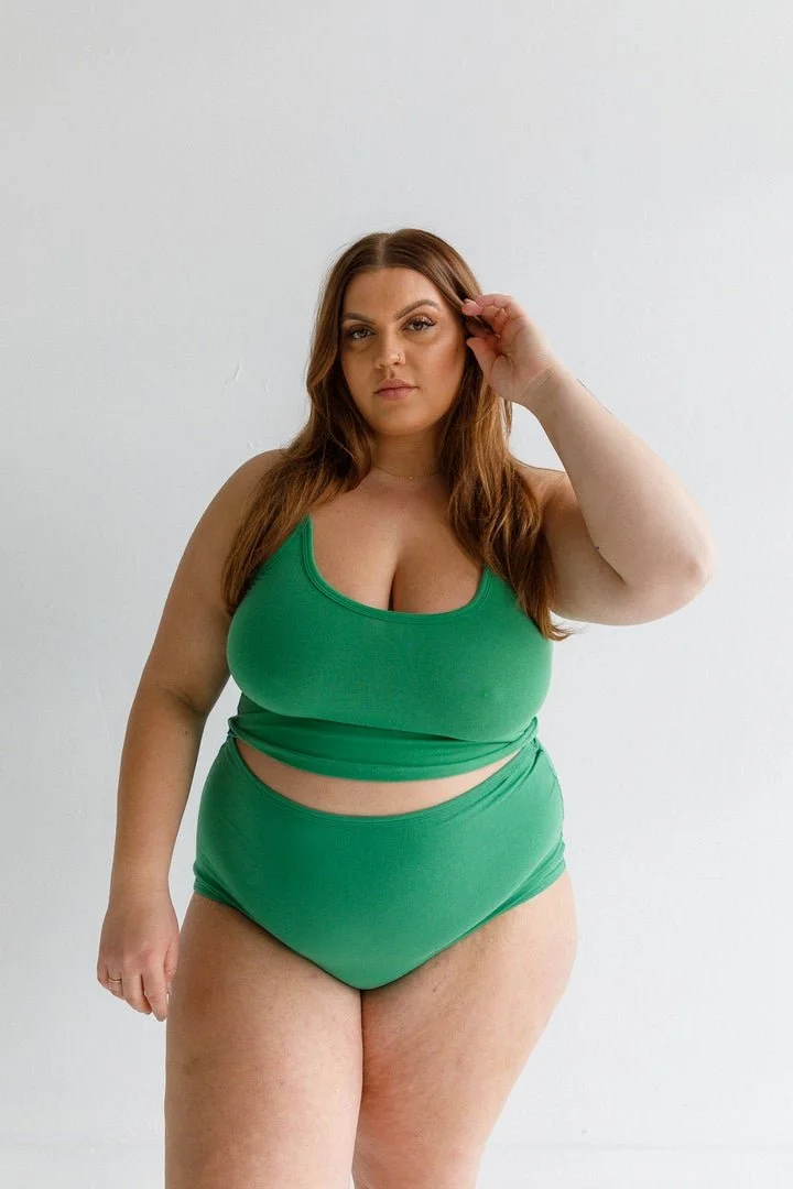 arq crop tank verdant.jpeg