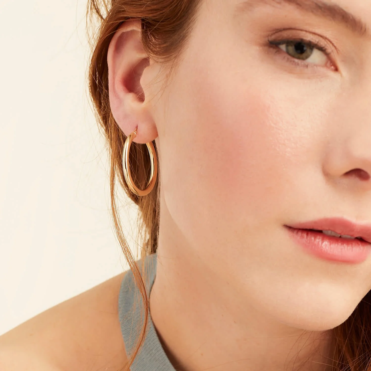 mejuri medium tube hoops.jpeg