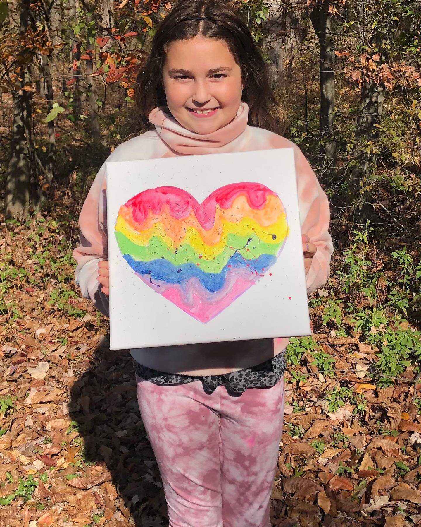 It was a beautiful day for an outdoor art party with a super creative group of girls! Are you as impressed with their creative designs as we are?