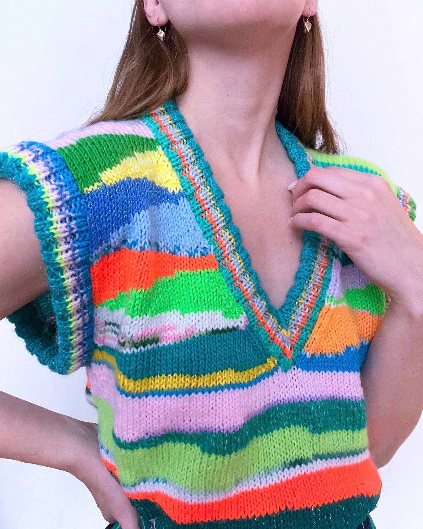 🪷🌿🌸 
.
.
#knitting #knittersofinstagram #handmade #knit #luxuryknitwear  #knittingaddict #yarn #knitstagram #knittinglove #sustainablefashion  #instaknit #stricken #wool #yarnlove #knitwear #yarnaddict #crochetersofinstagram #knitter #knittersgonn