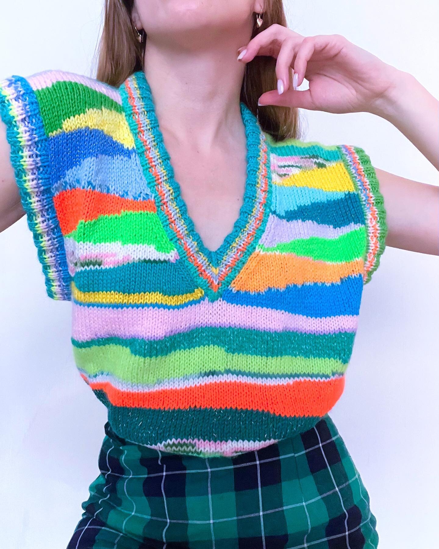 the spring vest is still in stock! soft,light, in prettiest blossom colours 🌸🪷 
.
#knitting #knittersofinstagram #handmade #knit #luxuryknitwear  #knittingaddict #yarn #knitstagram #knittinglove #sustainablefashion  #instaknit #stricken #wool #yarn