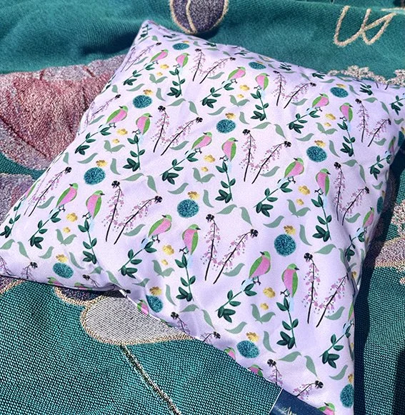 Amanda+West+Garden+Outdoor+Cushions+Waterproof+English+Garden.jpg