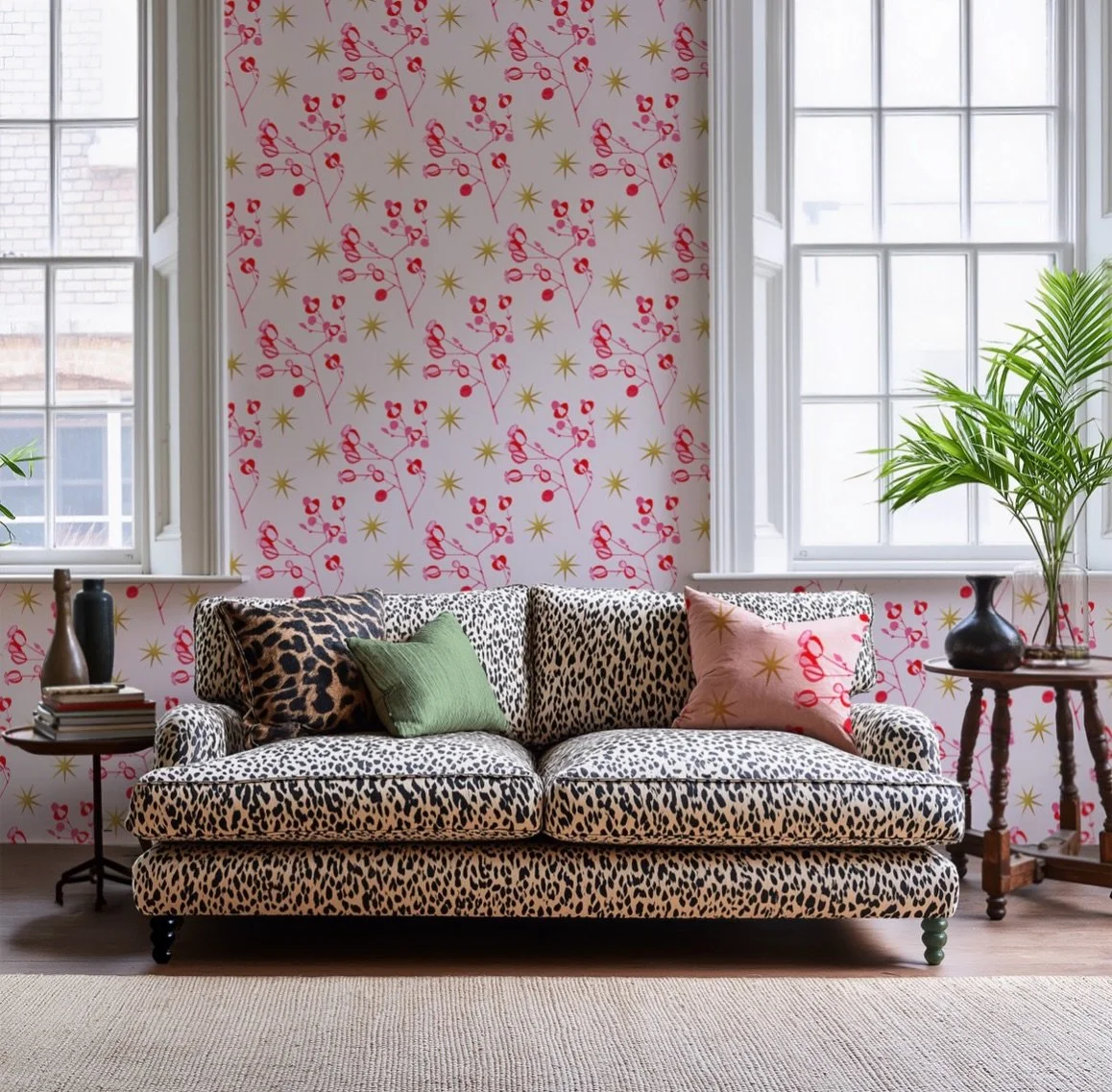 This pattern was inspired by the stunning flowers from the red and pink &lsquo;angel wing bergonia&rsquo;. The leaves themselves on this plant are stunning too, but here I just wanted to make use of the flower on its own. 

I&rsquo;ve also scattered 
