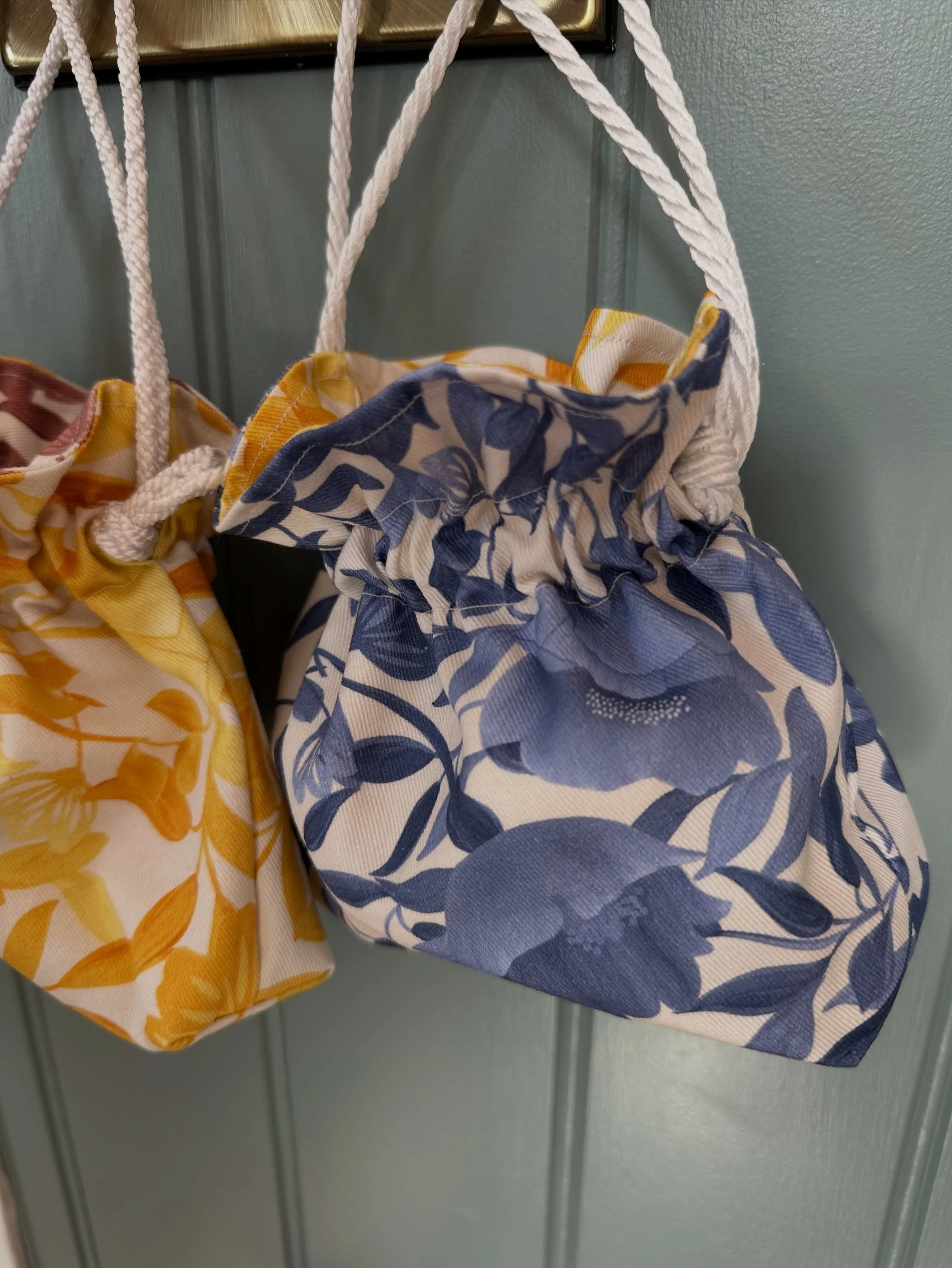 These drawstring pouches will certainly help keep your essentials tidy on your dressing table, or popped up on a hook in the bathroom, or on a shelf. Cute little tidy-uppers too 👌

And the purses you didn&rsquo;t know you needed until you have one -