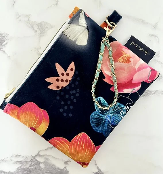 amanda+west+detachable+wristlet+pouches+peony+orchid.jpg (Copy)